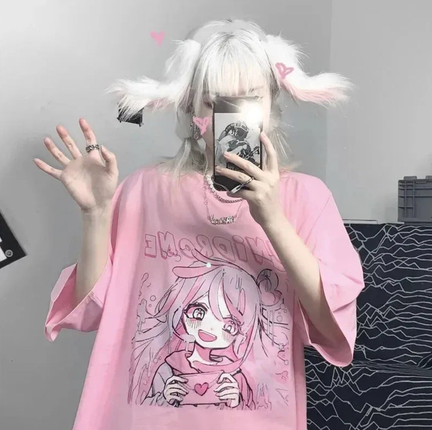 Yuno Graphic Tee