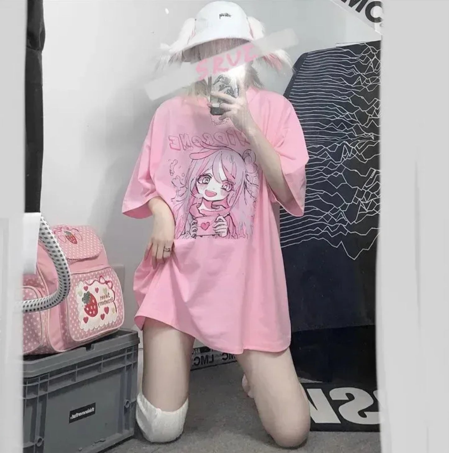 Yuno Graphic Tee