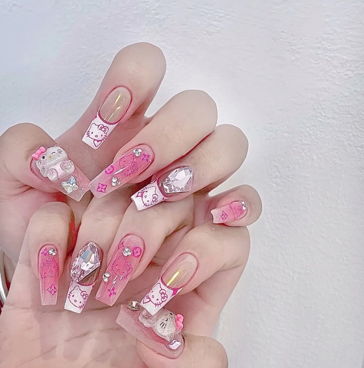 Sanrio Bejewelled Nail Set